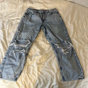 These are American eagle ripped jeans